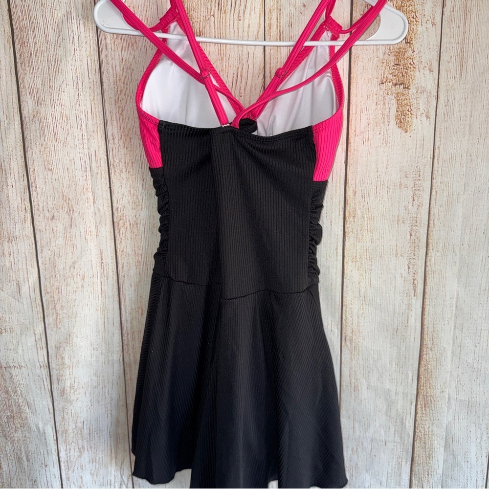 Pink and black women's swim dress, ribbed, nwot, Sz M​ - Picture 5 of 10